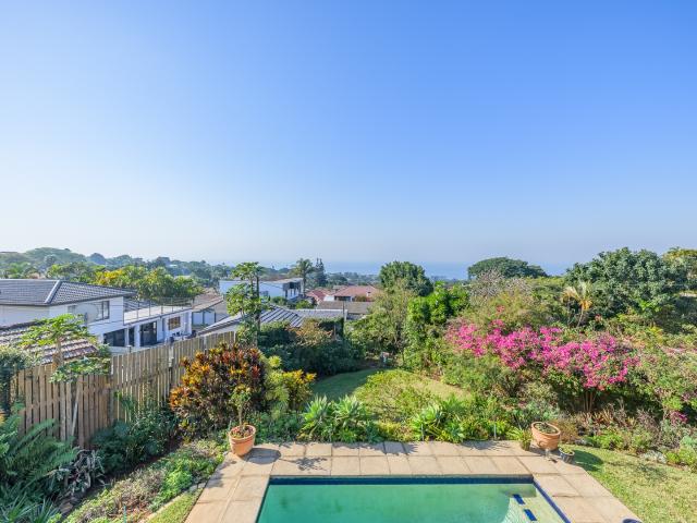 4 Bedroom House For Sale in Glenashley