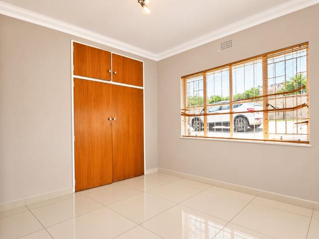4 Bedroom House For Sale in Glenvista