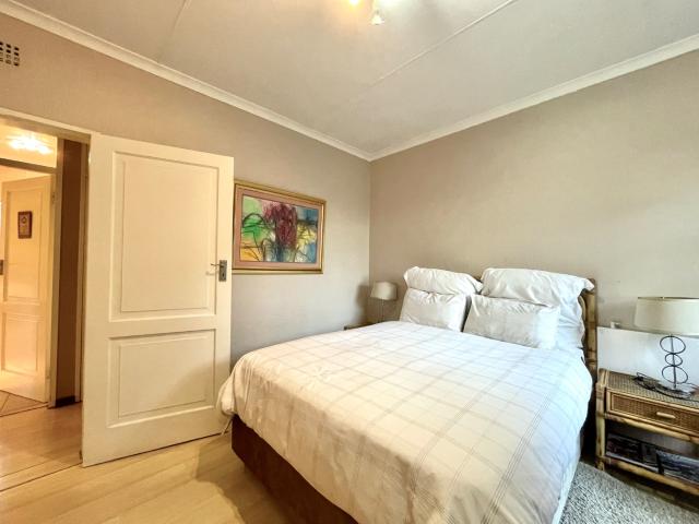 4 Bedroom House For Sale in Glenvista