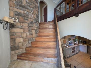4 Bedroom House For Sale in Glenvista