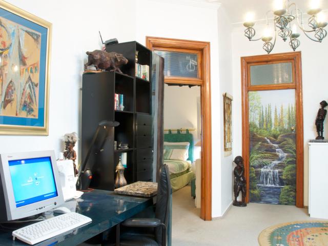 4 Bedroom House For Sale in Glenwood