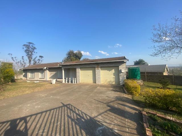 4 Bedroom House For Sale in Glenwood