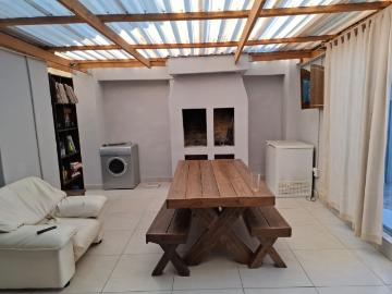 4 Bedroom House For Sale in Glenwood