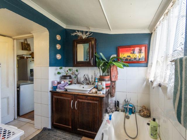 4 Bedroom House For Sale in Grahamstown Central