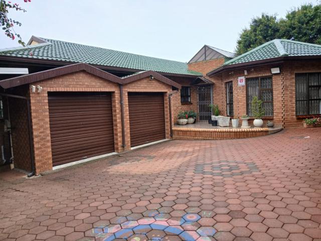 4 Bedroom House For Sale in Grangetown