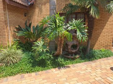 4 Bedroom House For Sale in Greenhills