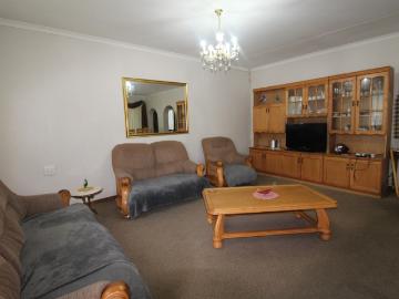 House for sale in Witpoortjie - Swimming pool