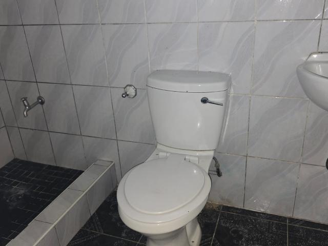 4 Bedroom House For Sale in Grosvenor
