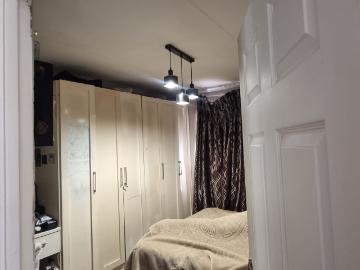 4 Bedroom House For Sale in Douglasdale