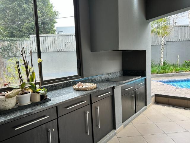 4 Bedroom House For Sale in Dowerglen Ext 5