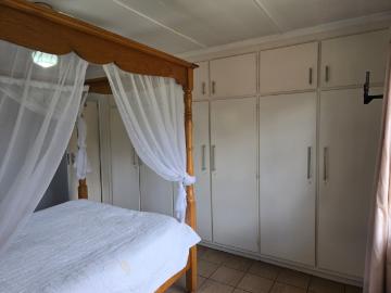 4 Bedroom House For Sale in Dawncliffe