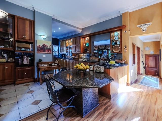 4 Bedroom House For Sale in Dainfern Golf Estate