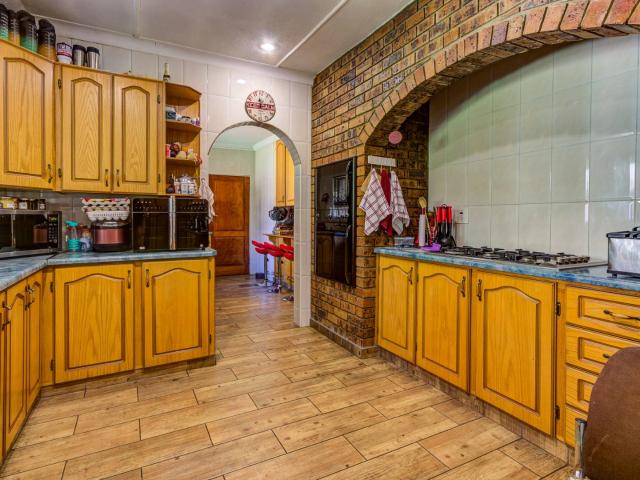 4 Bedroom House For Sale in Dalpark