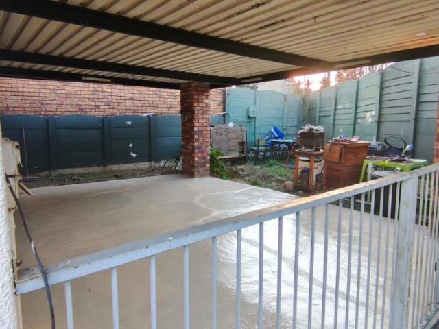 4 Bedroom House For Sale in Dalpark