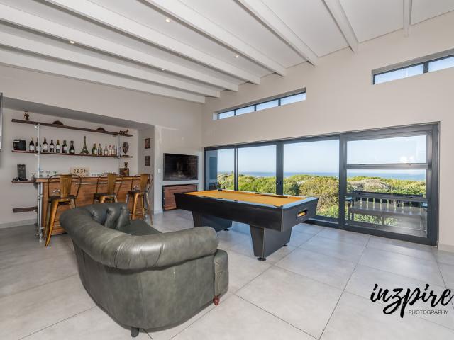 4 Bedroom House For Sale in Dana Bay