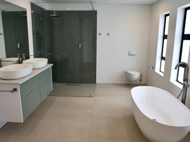 4 Bedroom House For Sale in Dana Bay