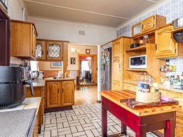4 Bedroom House For Sale in Eastleigh Ridge