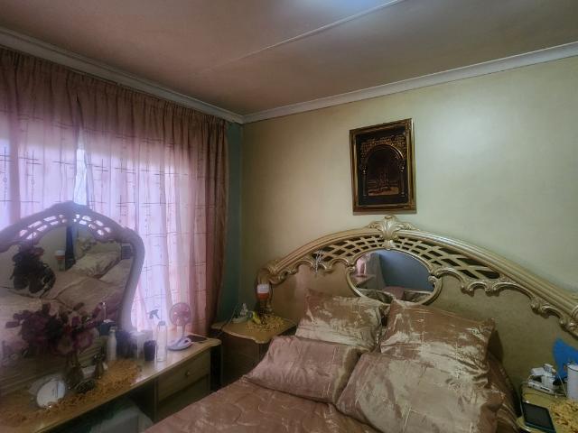 4 Bedroom House For Sale in Eldorado Park