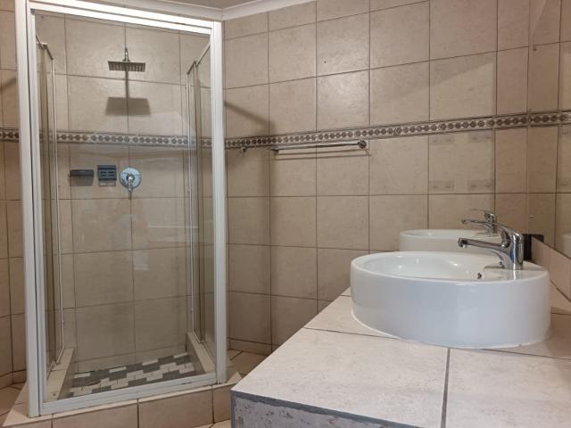 4 Bedroom House For Sale in Eldoraigne