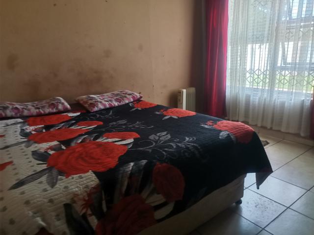 4 Bedroom House For Sale in Eloff