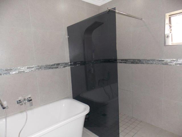 4 Bedroom House For Sale in Escombe