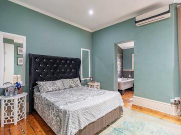 4 Bedroom House For Sale in Essenwood