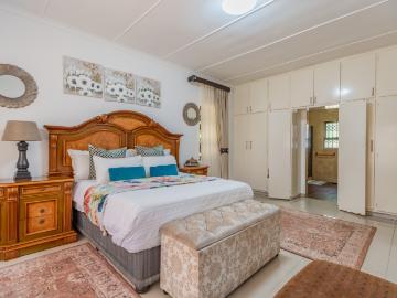 4 Bedroom House For Sale in Everton