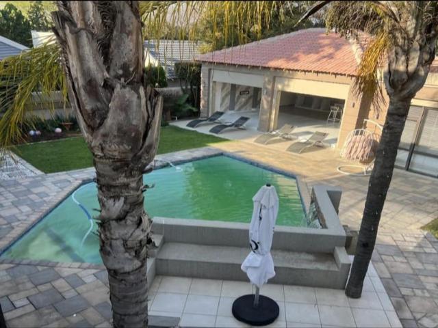4 Bedroom House For Sale in Fourways