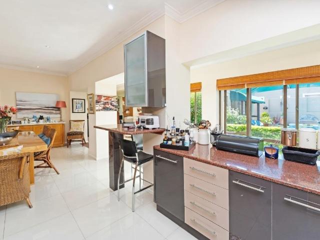 4 Bedroom House For Sale in Fourways