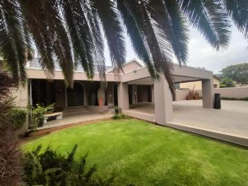 4 Bedroom House For Sale in Fochville