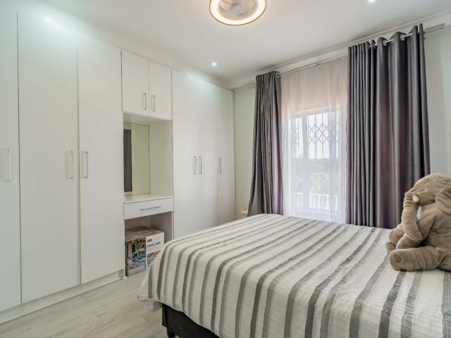 4 Bedroom House For Sale in Forest Hills