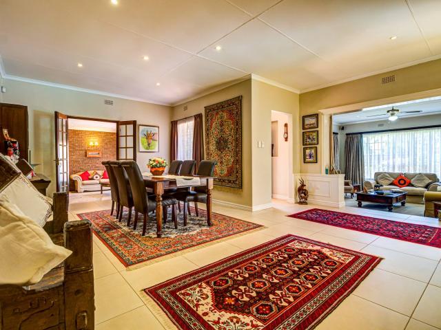 4 Bedroom House For Sale in Farrarmere