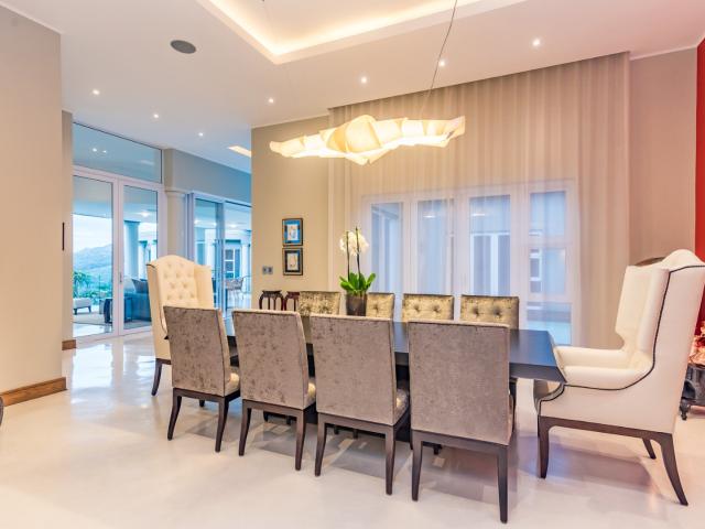 4 Bedroom House For Sale in Featherbrooke Estate