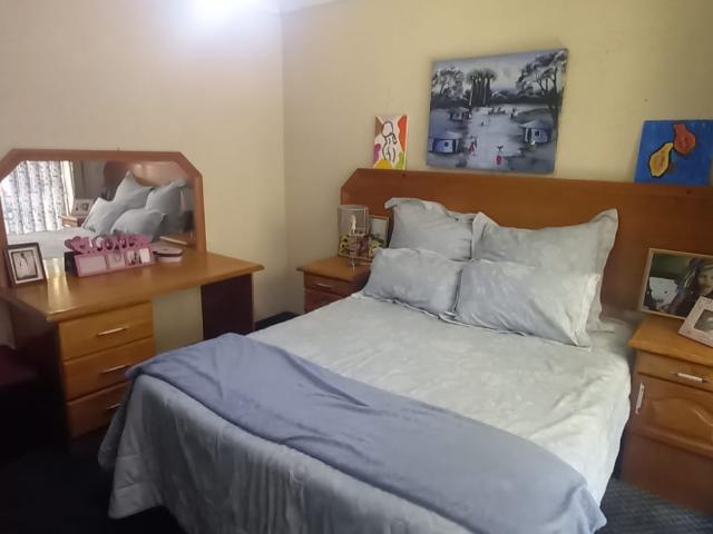 4 Bedroom House For Sale in Ferryvale