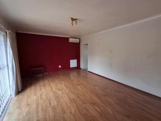 4 Bedroom House For Sale in Ferryvale