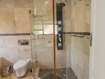 4 Bedroom House For Sale in Flamingo Vlei