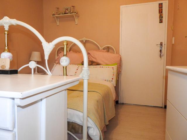4 Bedroom House For Sale in Florida Glen
