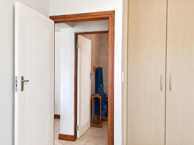 4 Bedroom House For Sale in Fraaiuitsig