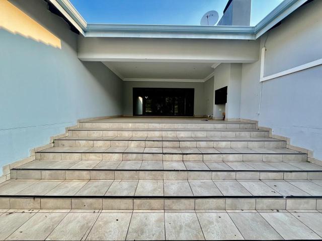4 Bedroom House For Sale in Koro Creek Golf Estate