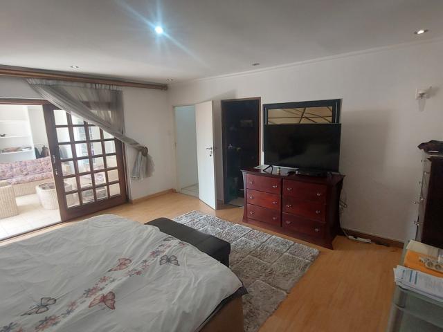 4 Bedroom House For Sale in Kosmosdal