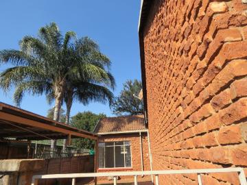 4 Bedroom House For Sale in Karenpark