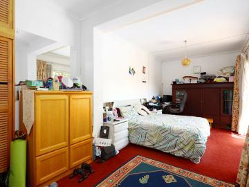 4 Bedroom House For Sale in Kelvin