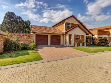 4 Bedroom House For Sale in Kempton Park Ext 4