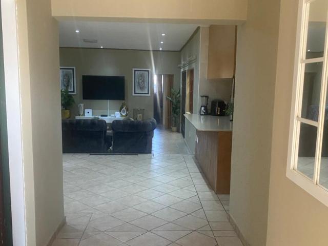 4 Bedroom House For Sale in Kempton Park Ext 3