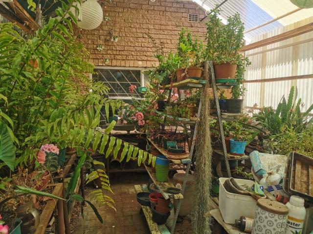4 Bedroom House For Sale in Kenleaf