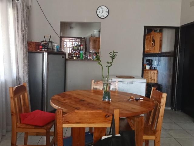 4 Bedroom House For Sale in Kensington