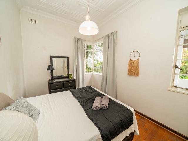 4 Bedroom House For Sale in Kensington