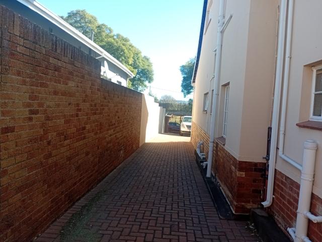 4 Bedroom House For Sale in Kensington