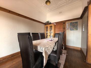 4 Bedroom House For Sale in Kensington
