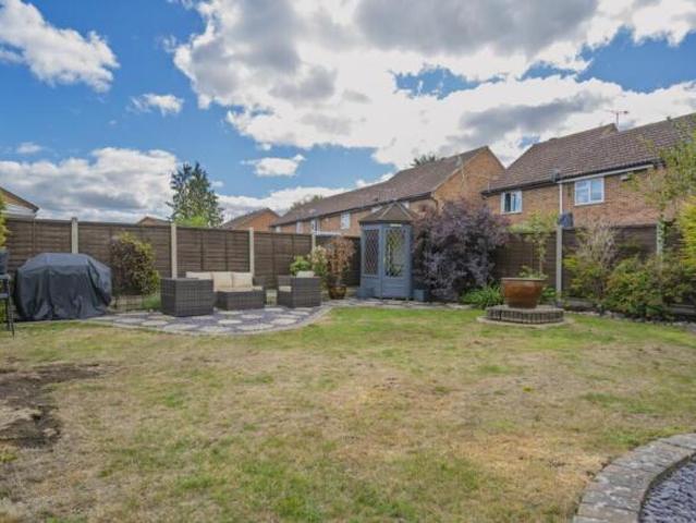 4 bedroom house for sale in Kestrel Drive, Covingham, SN3
